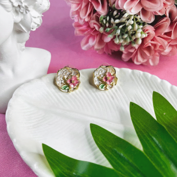 Bubble Beam Studs ( White )